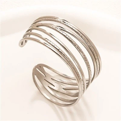 C Shaped Bracelet