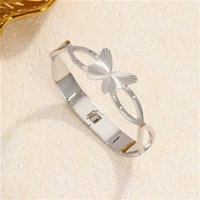 Crease Butterfly Bracelet